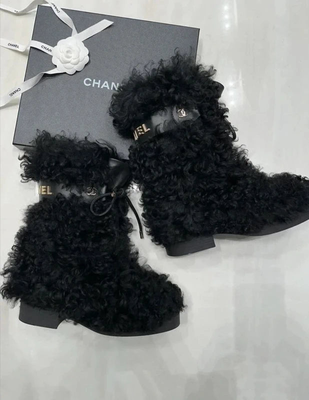 Chanel Shearling Boots- Eu 39