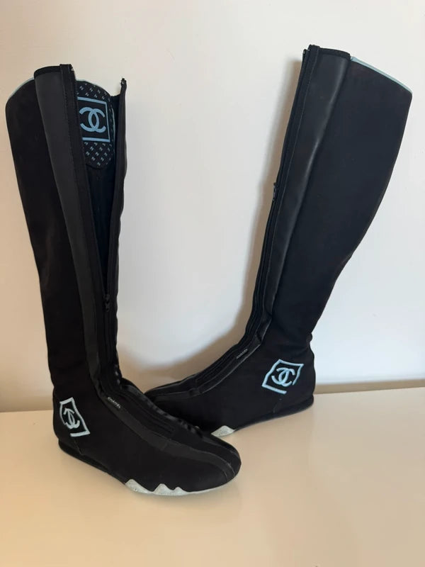 Chanel 2003 black suede boxer boots - Eu 37