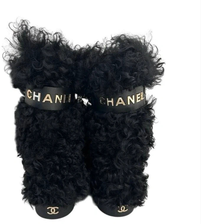 Chanel Shearling Boots- Eu 39