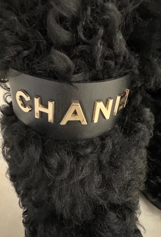 Chanel Shearling Boots- Eu 39