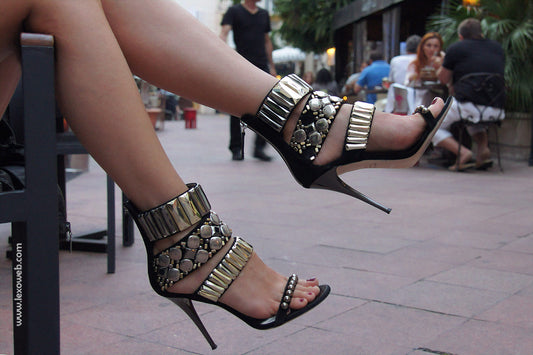 Giuseppe Zanotti Black Embellished Suede ankle strap open toe - Eu 38